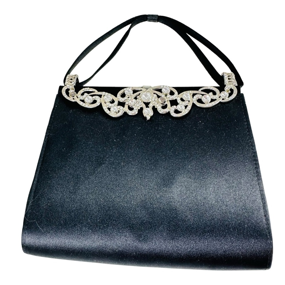 Gorgeous vintage ornate detailed black satin kisslock evening bag.